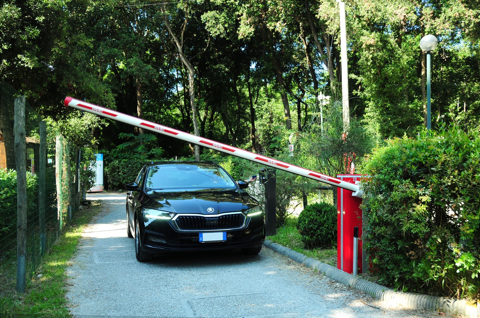 Kemping Bosco Verde w Viareggio - bezpieczny dostęp z FAAC