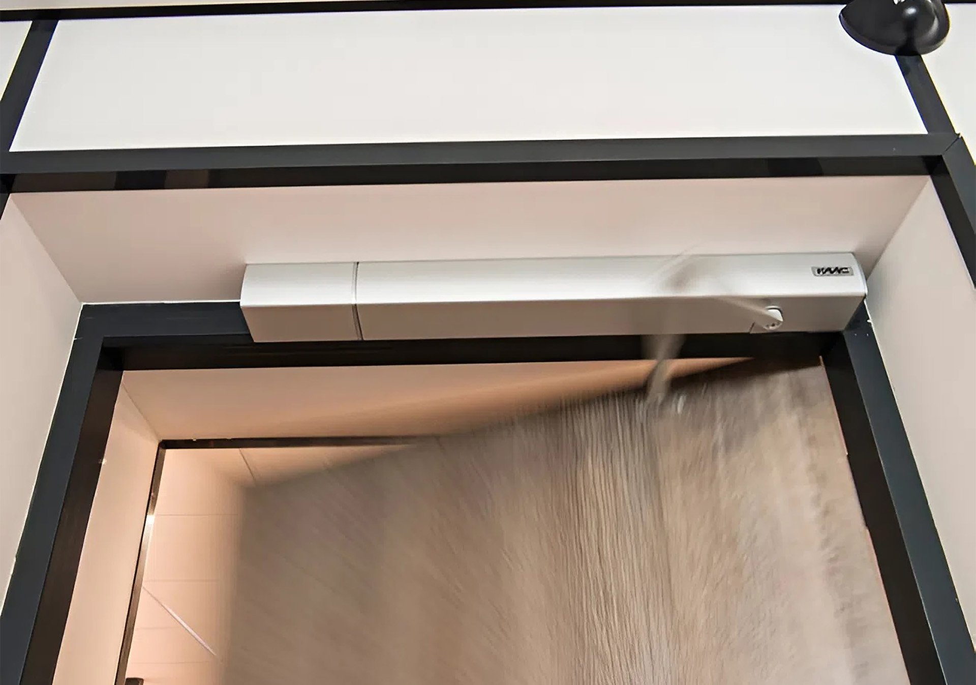 FAAC_A951_Swing_Door_Automation_Gallery2