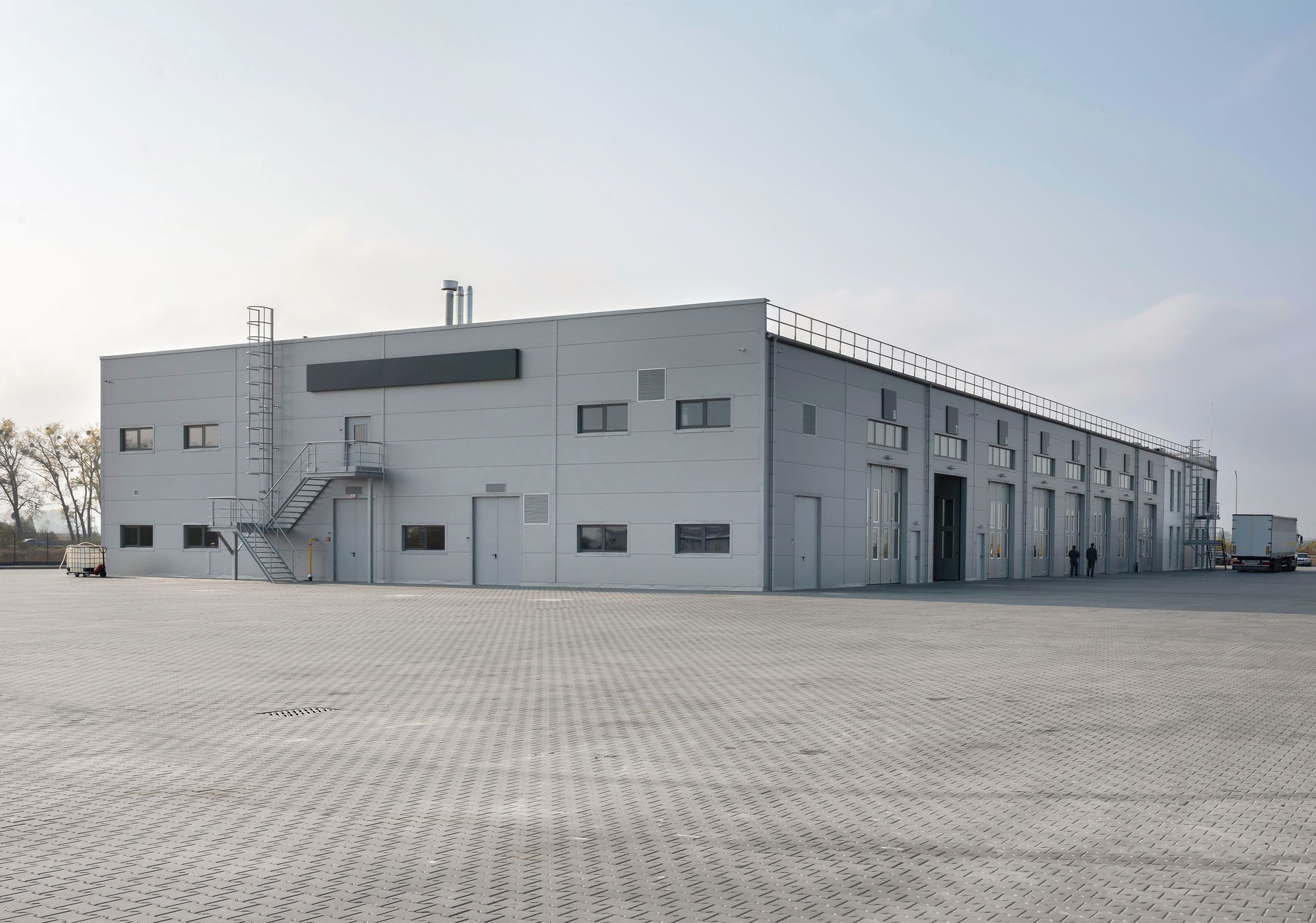 FAAC automatisering voor industriedeuren