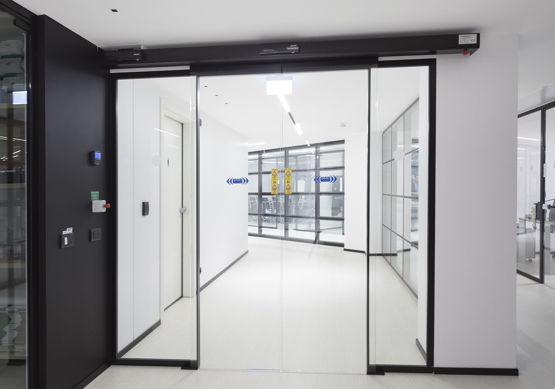 Esempio di installazione FAAC A1400 AIR